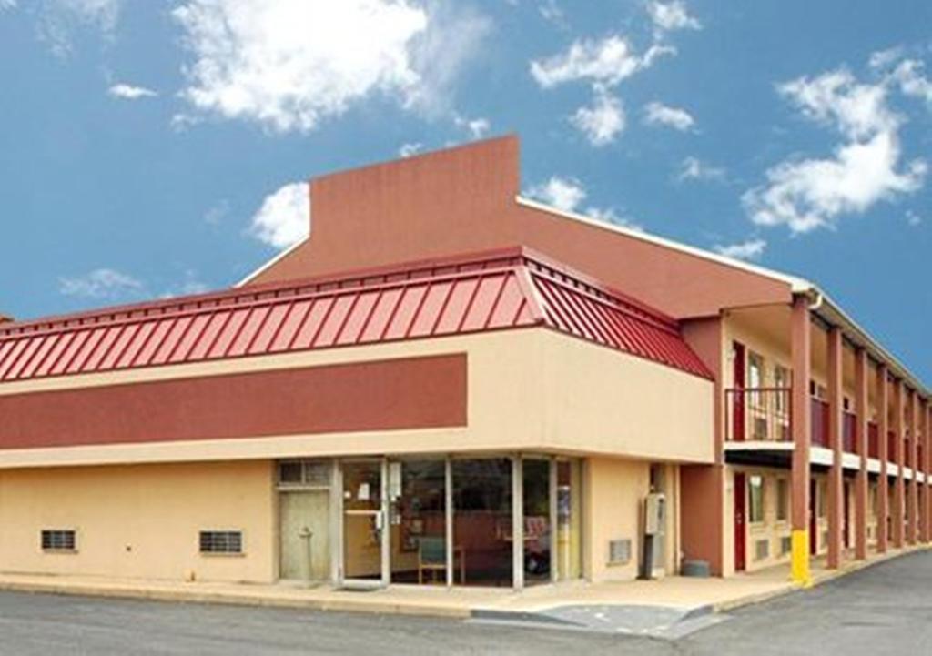 Econo Lodge Northeast Рединг Экстерьер фото