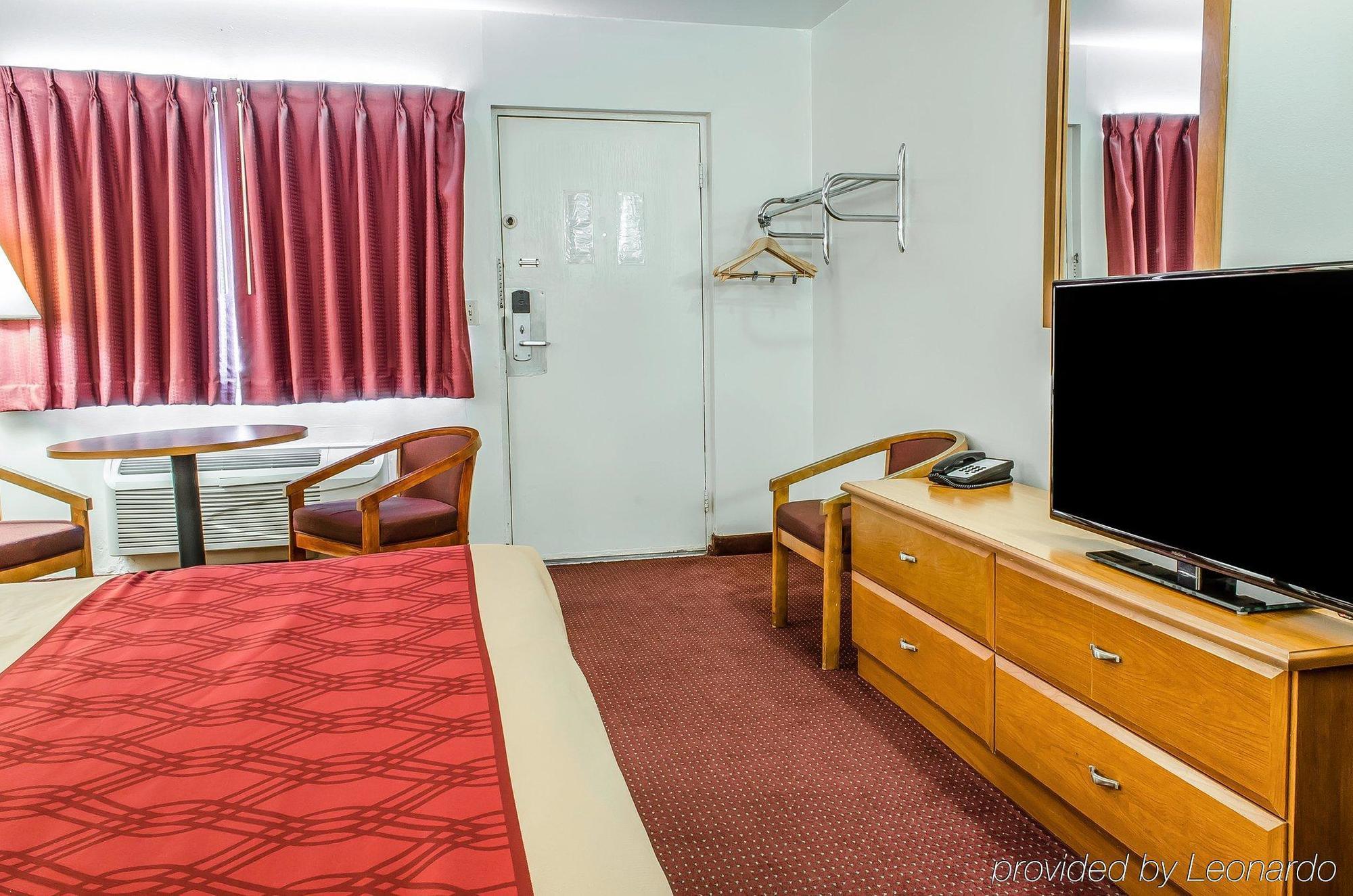 Econo Lodge Northeast Рединг Экстерьер фото