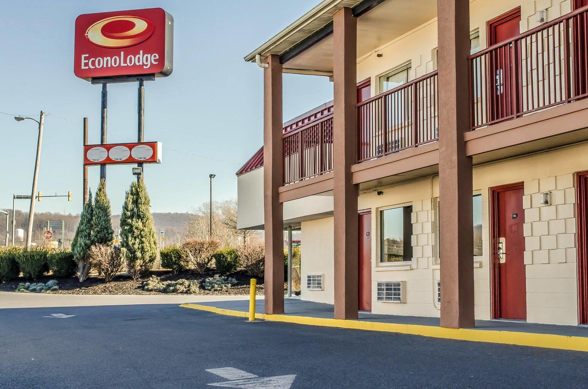 Econo Lodge Northeast Рединг Экстерьер фото